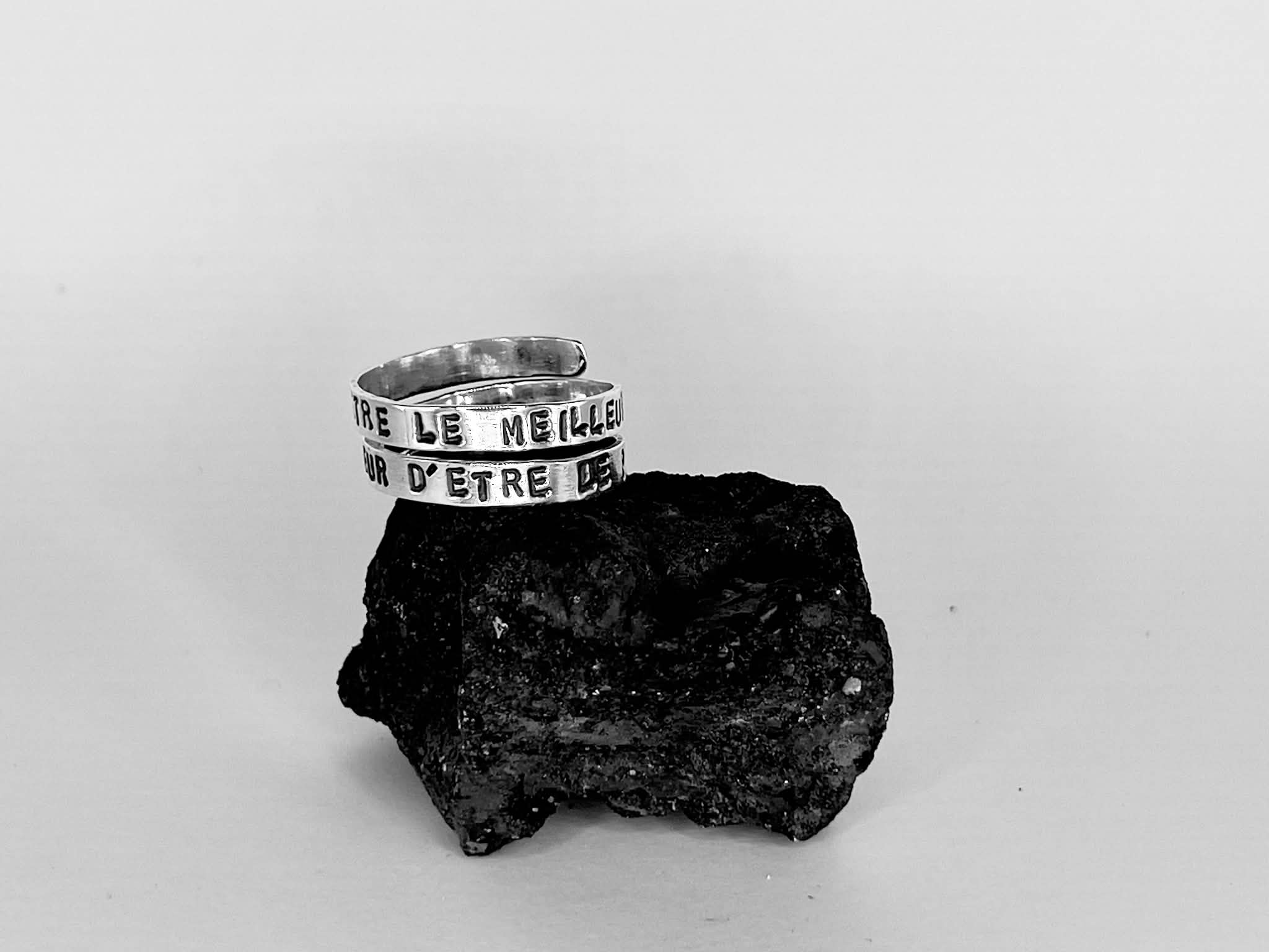 "C'EST BIEN D'ETRE LE MEILLEUR MAIS C'EST MEILLEUR D'ETRE LE PLUS ORIGINAL."