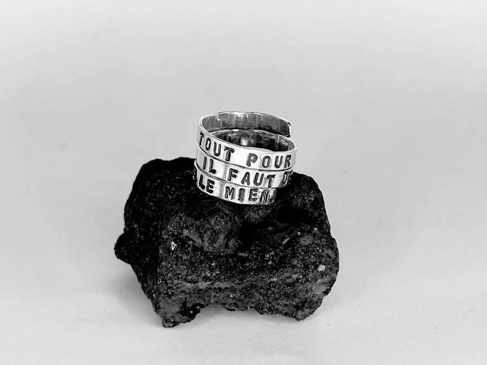 "IL FAUT DE TOUT POUR FAIRE UN MONDE, IL FAUT DE TOI POUR FAIRE LE MIEN."