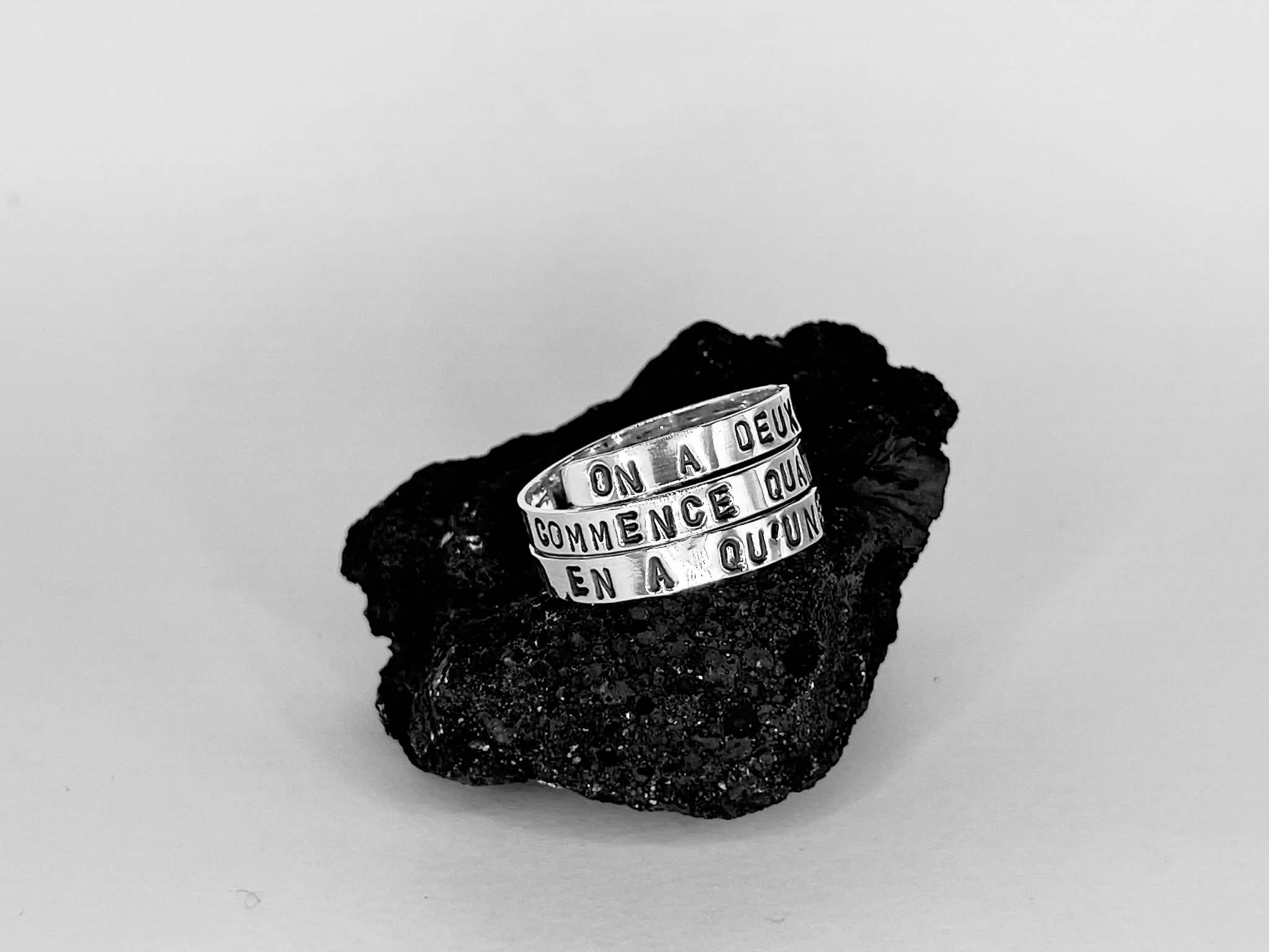 "ON A DEUX VIES, LA DEUXIEME COMMENCE QUAND ON REALISE QU'ON EN A QU'UNE."