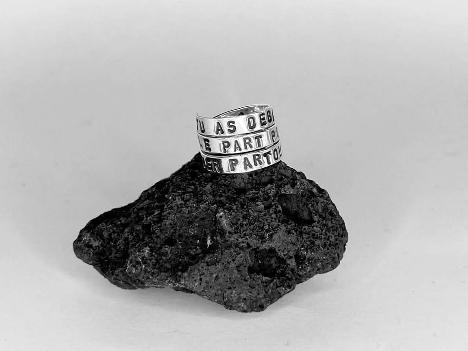 "TU AS DEBARQUE DE NULLE PART POUR M'EMBARQUER PARTOUT."